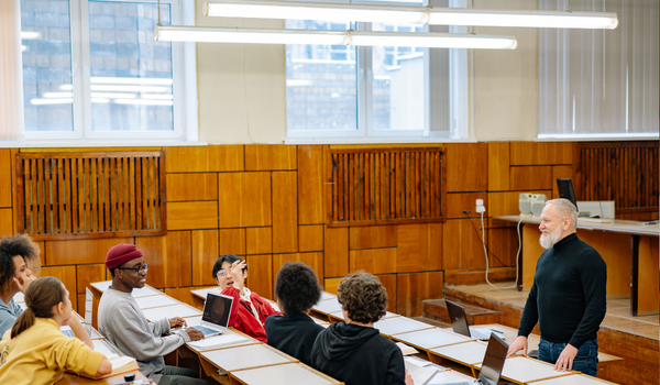 Akademik Başarıda Ölçme ve Değerlendirme: Yazılı ve Deneme Sınavlarının Stratejik Rolü